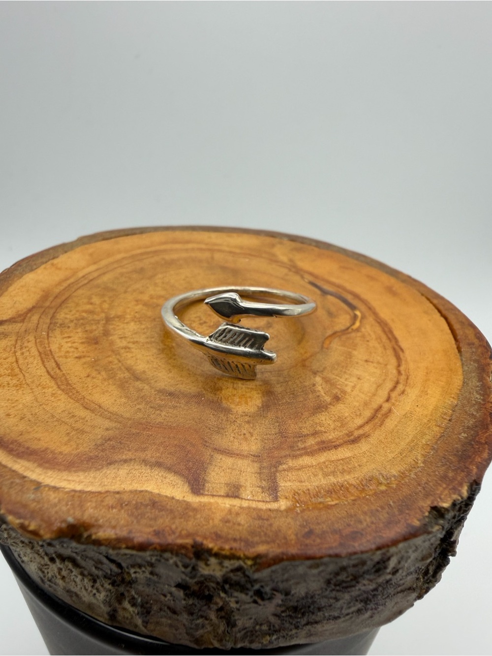 Sterling Silver Arrow Wrap Ring - Women Jewelry 2g size 8